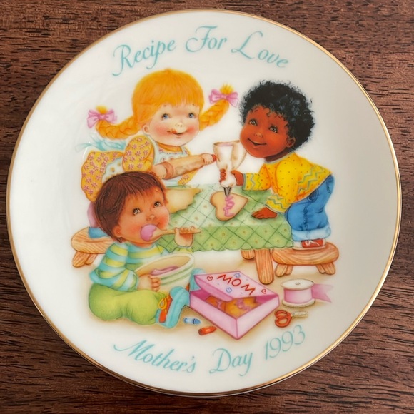 Avon Other - Avon Mother’s Day 1993 collectors plate